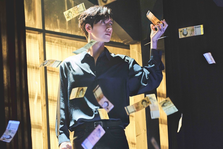 Bikin Penasaran, Misteri di Serial 'From Now On, Showtime!'