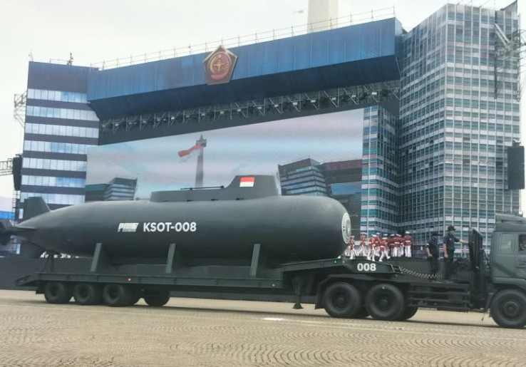 HUT ke-80 TNI: Kapal Selam Tanpa Awak Hadir di Monas, Alutsista Baru Buatan PT PAL