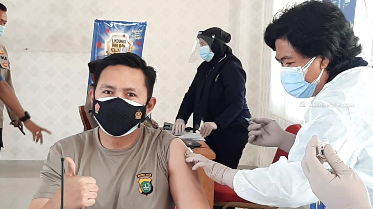 100 Anggota Polres Jakarta Pusat Divaksin COVID-19