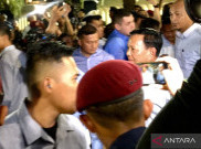 Prabowo Datang Awal, Ganjar Usung Tulisan 'Sat set', Anies Tampil Berjas