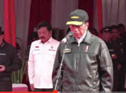 Jokowi Terima Brevet Hiu Kencana karena Dianggap Banyak Bantu TNI AL