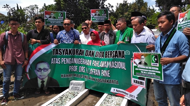 Lafran Pane Diberi Gelar Pahlawan, HMI dan Kahmi Doa Bersama di Makam