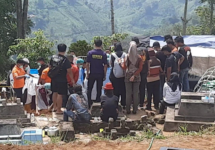 Polres Wonogiri Bongkar Makam Santri, Diduga Korban Bullying Senior di Ponpes