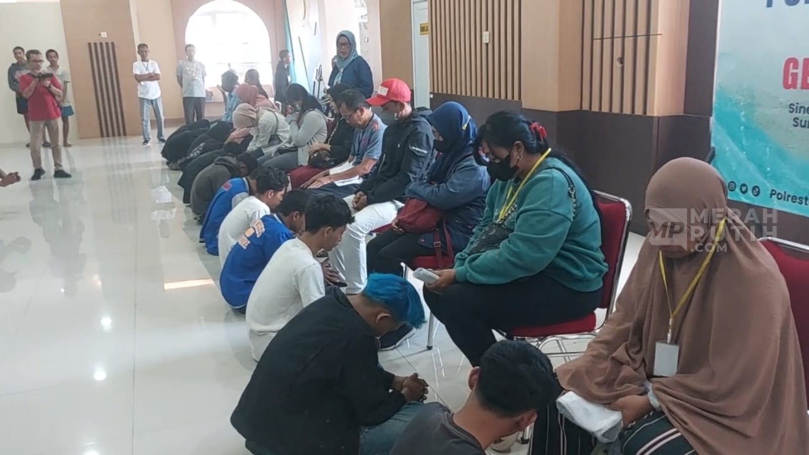 Remaja Ikut Demo Anarkistis Sujud Minta Maaf kepada Orangtua di Polresta Surakarta