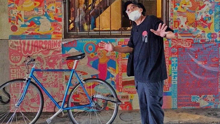 Kendra Ahisma, Ilustrator Indonesia yang Buat Poster Festival Lollapalooza 2023