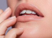 Cara Alami untuk Bibir Sehat Merona