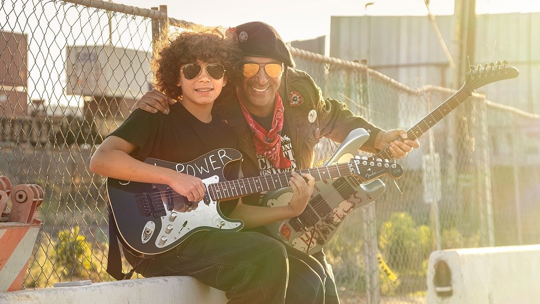 Tom Morello Gandeng Putranya di Single 'Soldier In The Army of Love'