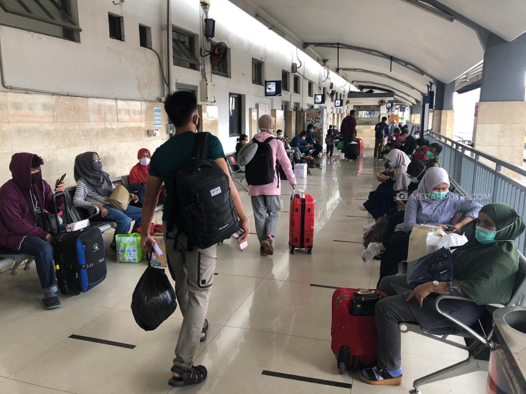 PT KAI Daop 8 Batasi Pemesanan Tiket KA Jarak Jauh hingga 5 Mei 2021