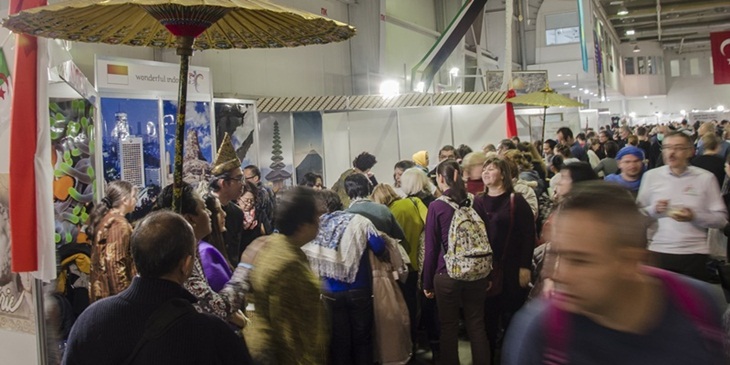 bazar internasional didakan International Womens Club Sofia yang ditujukan untuk amal di Bulgaria. (Foto: kemlu.go.id/sofia)
