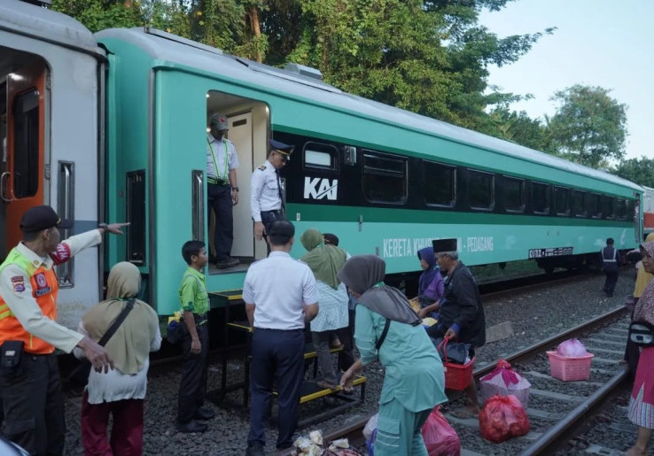 Kereta Petani dan Pedagang Minim Peminat, Baru 308 Orang yang Naik