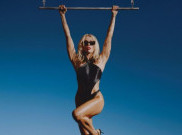 'Flowers' Miley Cyrus Balap Capaian 'Easy On Me' Adele di UK Singles Chart