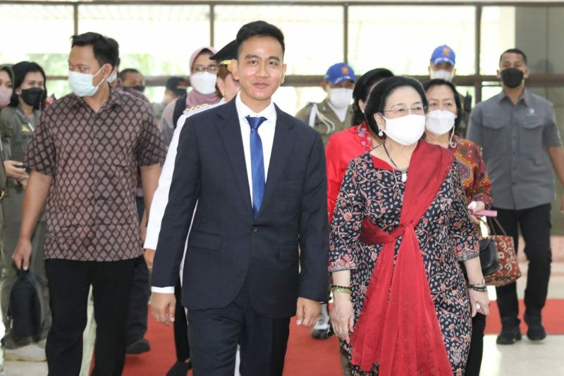 Pesan Politik di Balik Kedekatan Gibran dengan Megawati