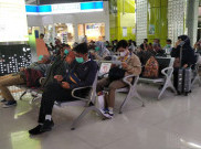 Penumpang Kereta Api Wajib Pakai Masker 3 Lapis Saat Libur Natal-Tahun Baru