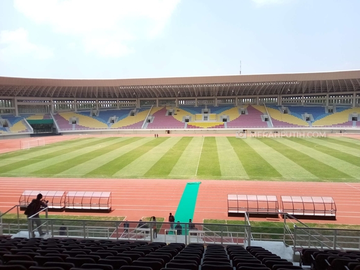 Stadion Manahan, Solo, Jawa Tengah, Jumat (27/9). (MP/Ismail)
