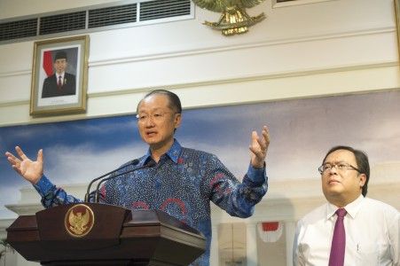 Bos Bank Dunia Mundur