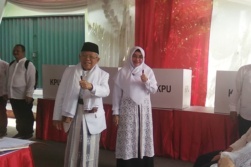 Ritual Ma'ruf Amin Sebelum Nyoblos: Peci, Sepeda Statis, Teh dan Bubur