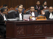   Saksi Prabowo Akui Temukan Amplop, Tim Hukum Jokowi Justru Endus Gelagat Aneh 