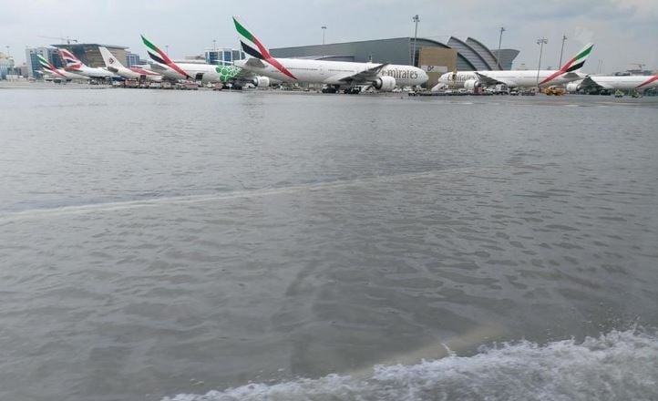 Banjir Bandang, UEA Alami Curah Hujan Terbesar dalam 75 tahun