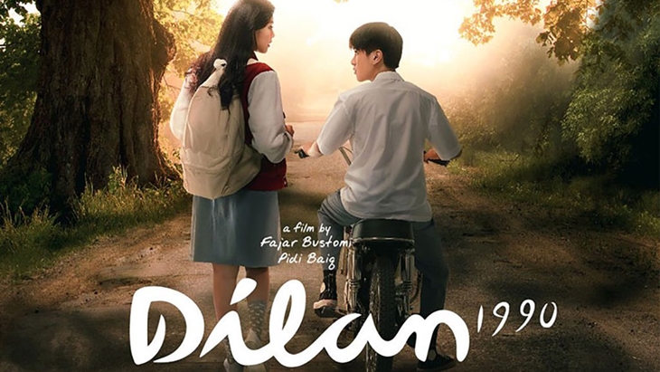Jokowi Ajak Anaknya Nonton Film Dilan 1990