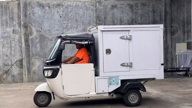 Mang Oleng, Kurir Paket Sepeda Motor Kargo