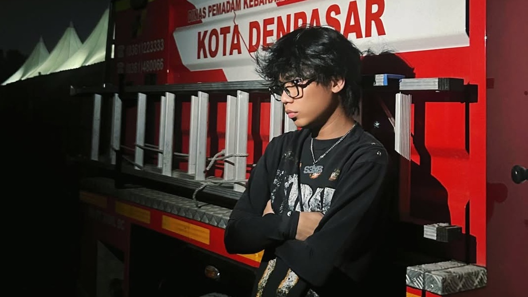 Perspektif Lain Memaknai Hubungan Asmara Lewat “Apa Lagi” Milik Tenxi, Simak Lirik Lagunya