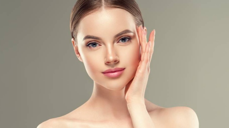 4 Rahasia di Balik Kulit Wajah Glowing