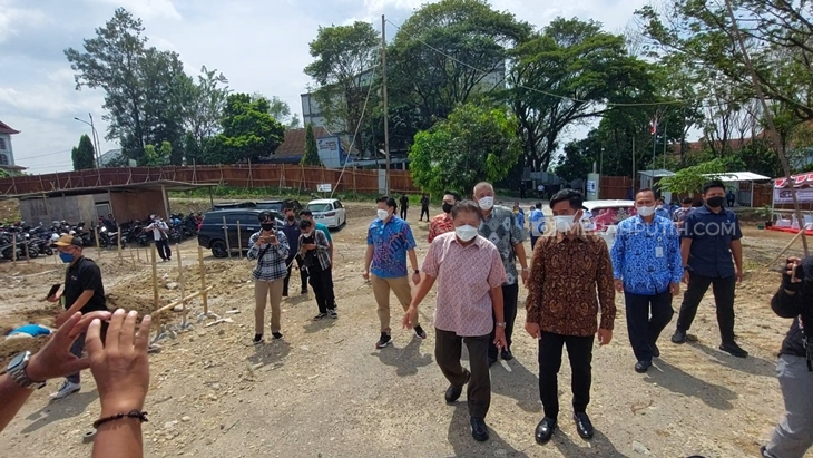 Proyek Waterpark Rp 50 Miliar Berjalan Lambat, Gibran Semprot Rekanan