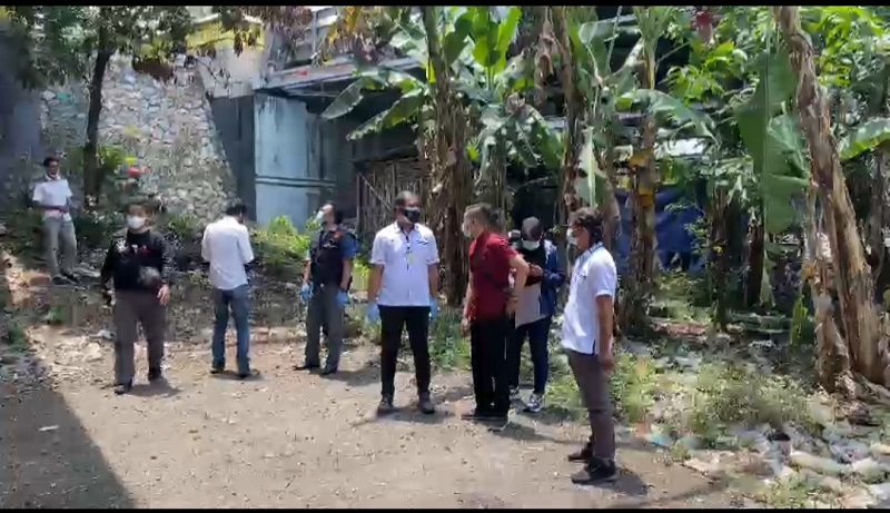 Polresta Surakata melakukan olah tempat kejadian perkara, Senin (25/10). (MP/Satreskrim Polresta)