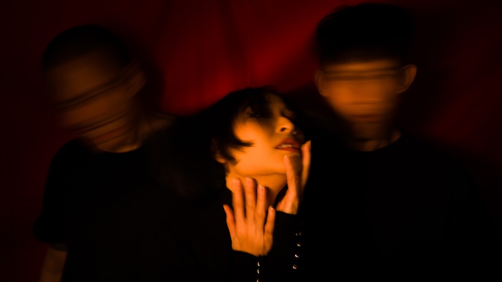 Soundwave dan Teza Sumendra Kolaborasi Hasilkan 'F'