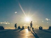 Fenomena 'Midnight Sun', Malam Serasa Siang di 5 Negara Ini