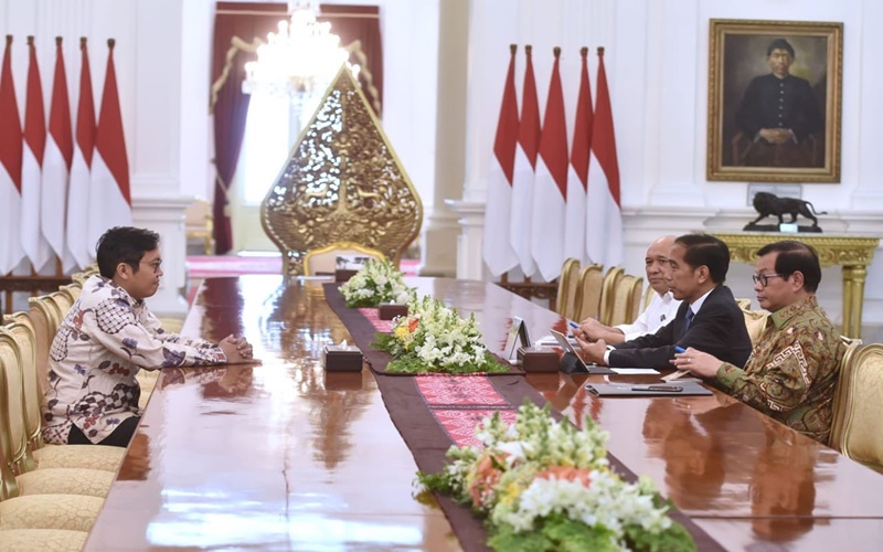 CEO Bukalapak Achmad Zaky saat bertemu Presiden Jokowi di Istana