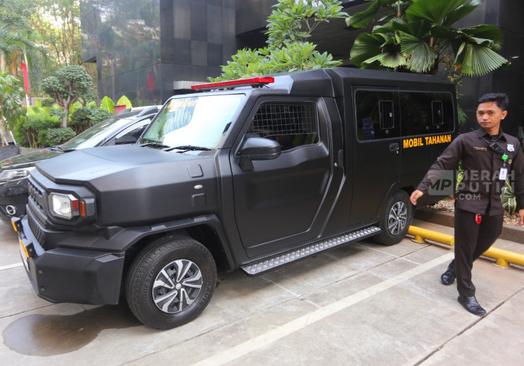 Toyota Hilux Rangga Disulap KPK Jadi Mobil Tahanan Baru, Tampil Gagah dengan Hitam Doff