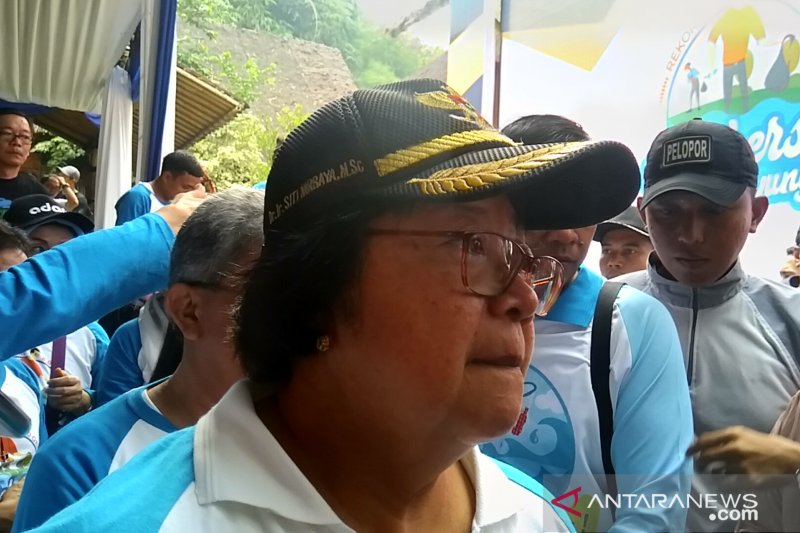Indonesia Berkomitmen Tangani Sampah Plastik di Laut