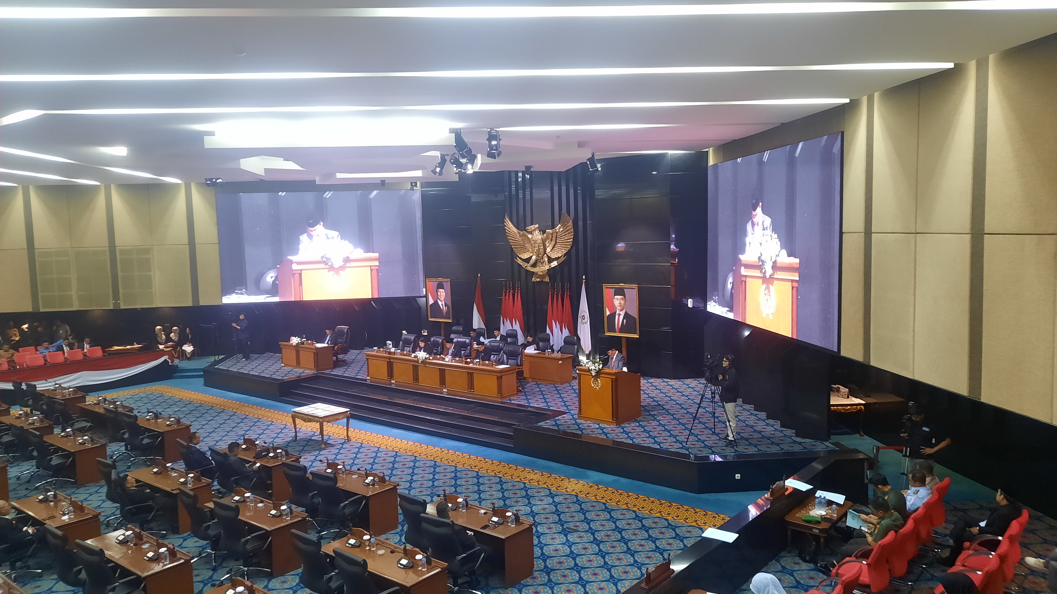Ruang Rapat Paripurna DPRD DKI Sepi, Banyak Dewan yang Absen