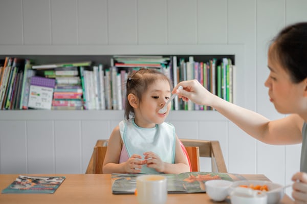 Tips dan Trik Agar Anak Mau Melahap Menu Sehat di Meja Makan