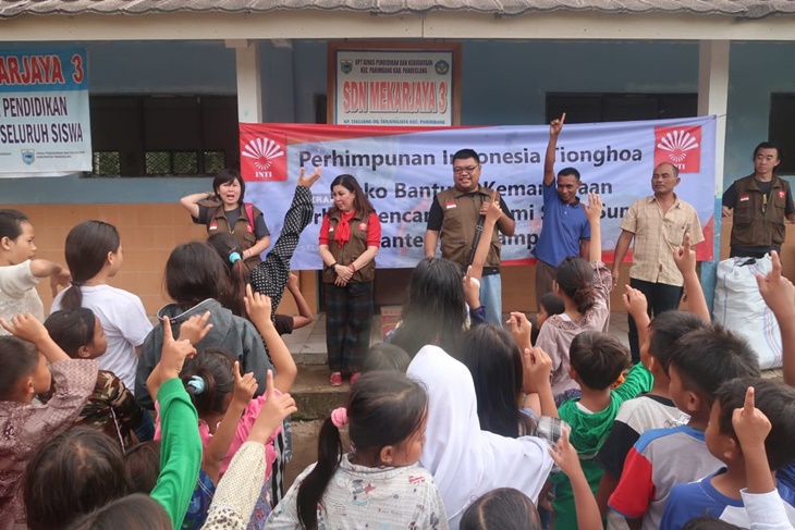 Anak-Anak bersama Tim INTI dan NU