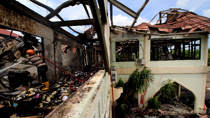 Tujuh SD yang Dibakar Oknum Suruhan Politisi Gerindra Mulai Dibangun Kembali 