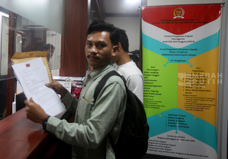 AMPK Laporkan Pimpinan Komisi III DPR yang Loloskan Hakim Mahamah Konstitusi ke MKD 