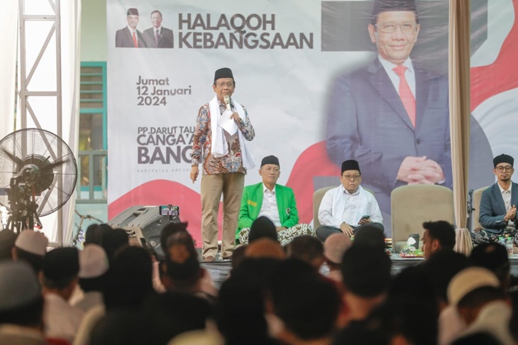 Mahfud Sebut Program Gaji Guru Ngaji Berlaku untuk Semua Agama