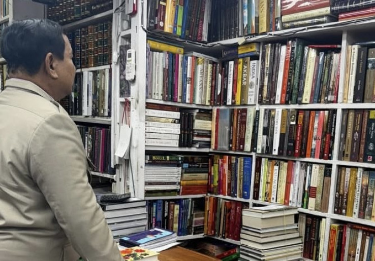 Kunjungan ke India, Prabowo Borong Buku Sejarah hingga Ekonomi
