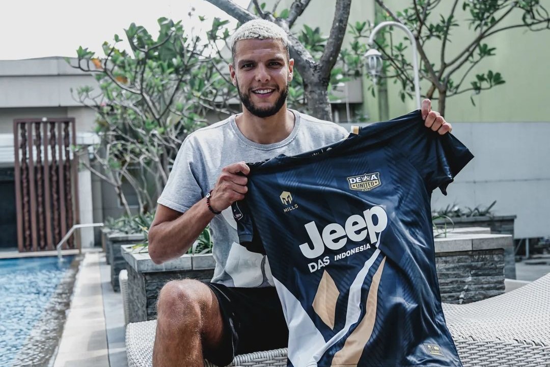 Mantan Penyerang Stoke City jadi Legiun Asing Ketiga Dewa United FC