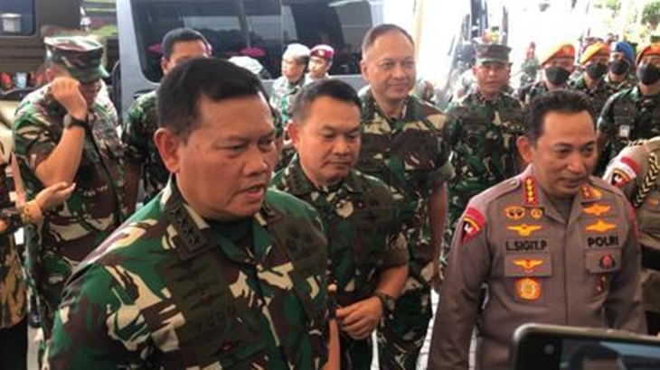 Laksamana Yudo Tiba di DPR Didampingi KSAD, KSAU dan Kapolri