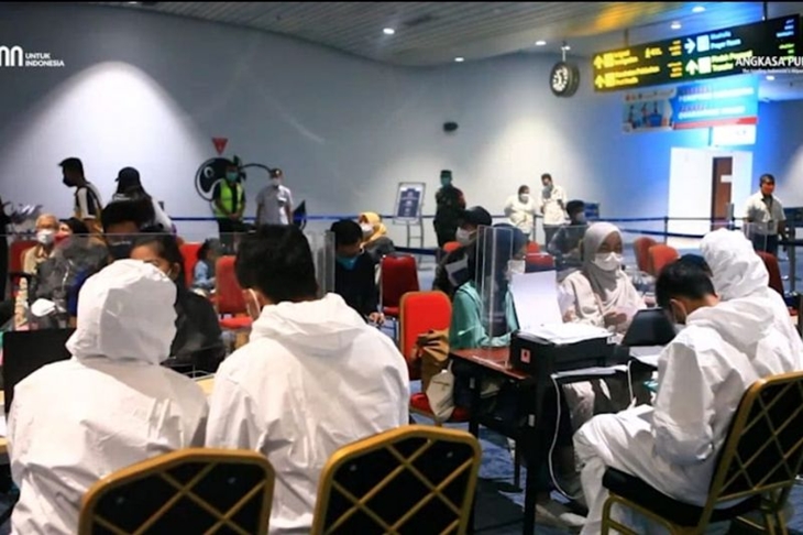 Dokumentasi. Suasana tes PCR di Bandara Soekarno-Hatta. (AP II)