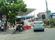 Anies Ngotot Skybridge Dikebut, Kontraktor: Kalau Material Jatuh Kena Orang Gimana?