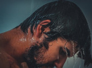 Jangan Tidur Kalau Rambut Masih Basah!
