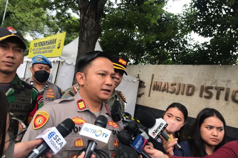 153 Aparat Gabungan Amankan Misa Natal di Gereja Katedral Jakarta