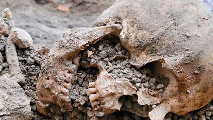 Arkeolog Temukan Dua Jenazah Baru Korban Gempa Pompeii