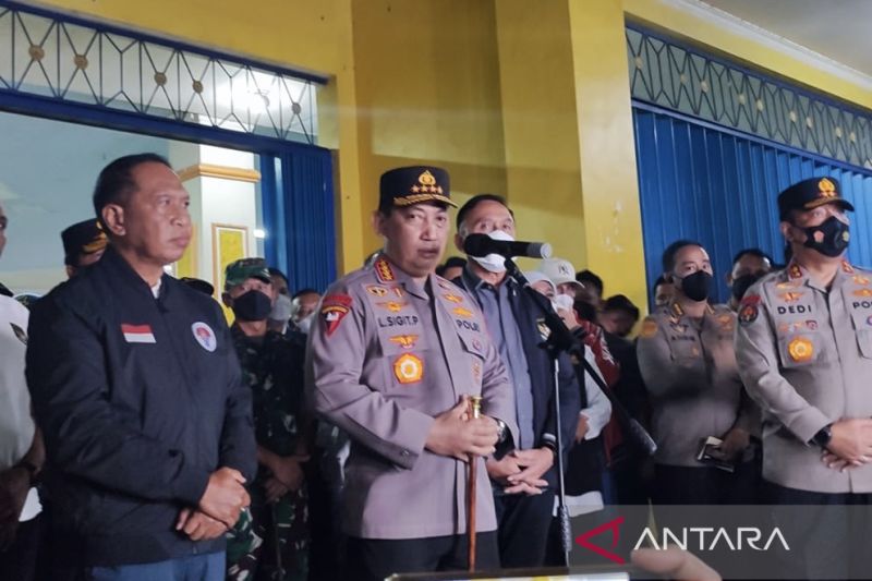 Kapolri Pastikan Bakal Ada Yang Bertanggung Jawab Atas Tragedi Kanjuruhan