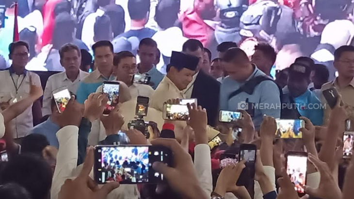 Prabowo Subianto di Tenis Indoor Senayan (MP/Kanugraha)