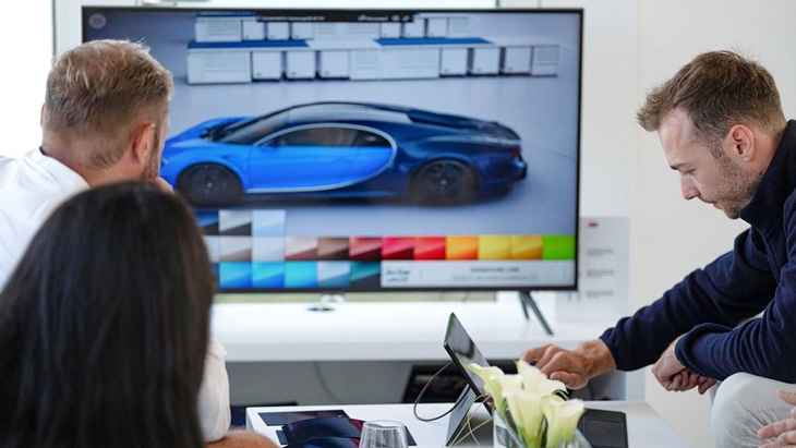 Bugatti Habiskan 600 jam untuk Mengecat Satu Mobil